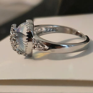 Does Sterling Silver Turn Your Finger Green? The Honest Answer