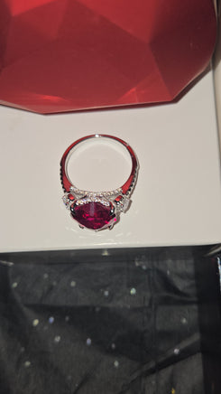6ct Blood Red Heart CZ Ring full packaging view