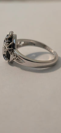 Midnight Tree black obsidian Celtic ring – bottom view