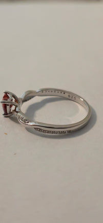 Crimson Twist red CZ heart ring – side profile
