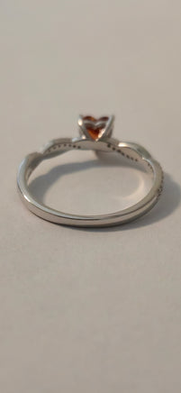 Crimson Twist red CZ heart ring – back view