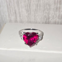 Crimson Stardust Heart Ring – Size 8 | Sterling Silver 925 Rhodium Plated