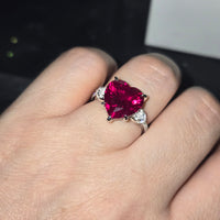 Crimson Stardust Heart Ring – Size 8 | Sterling Silver 925 Rhodium Plated